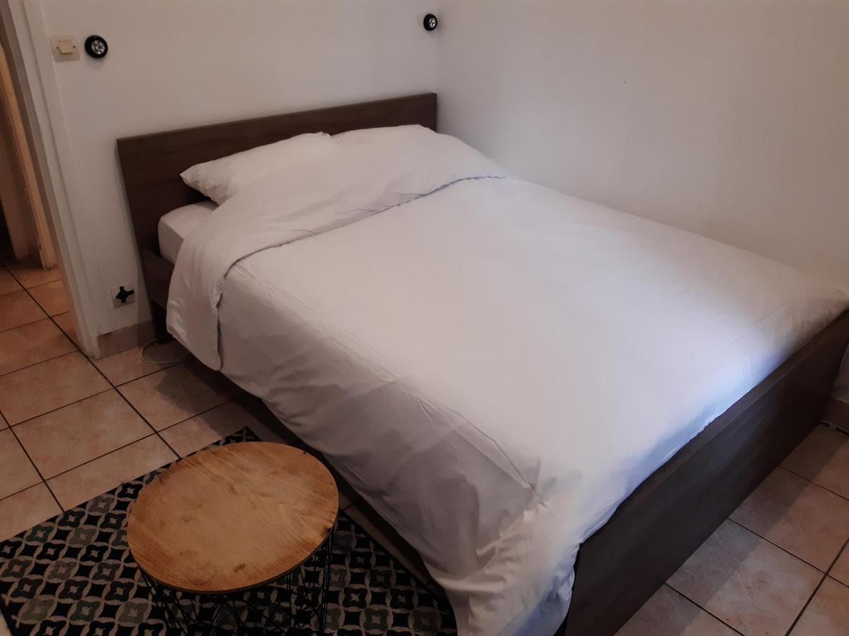 Appartement Aad1 Clamart 200 M Du Tramway T6 St Pave Blc Avec Cuisine Separee Eksteriør bilde